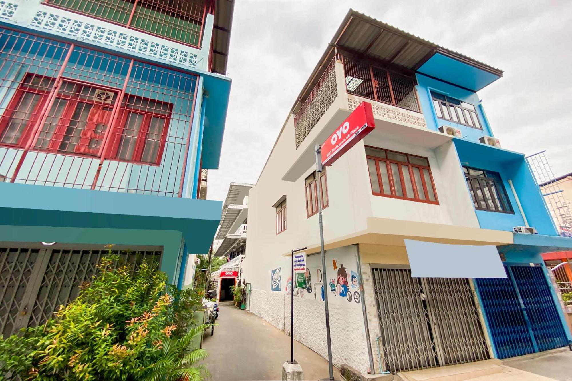 Oyo 525 Mrt Phetkasem 48-1 Place Bangkok Exterior photo